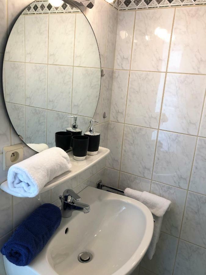 Au Petit H Apartment Stavelot Ngoại thất bức ảnh
